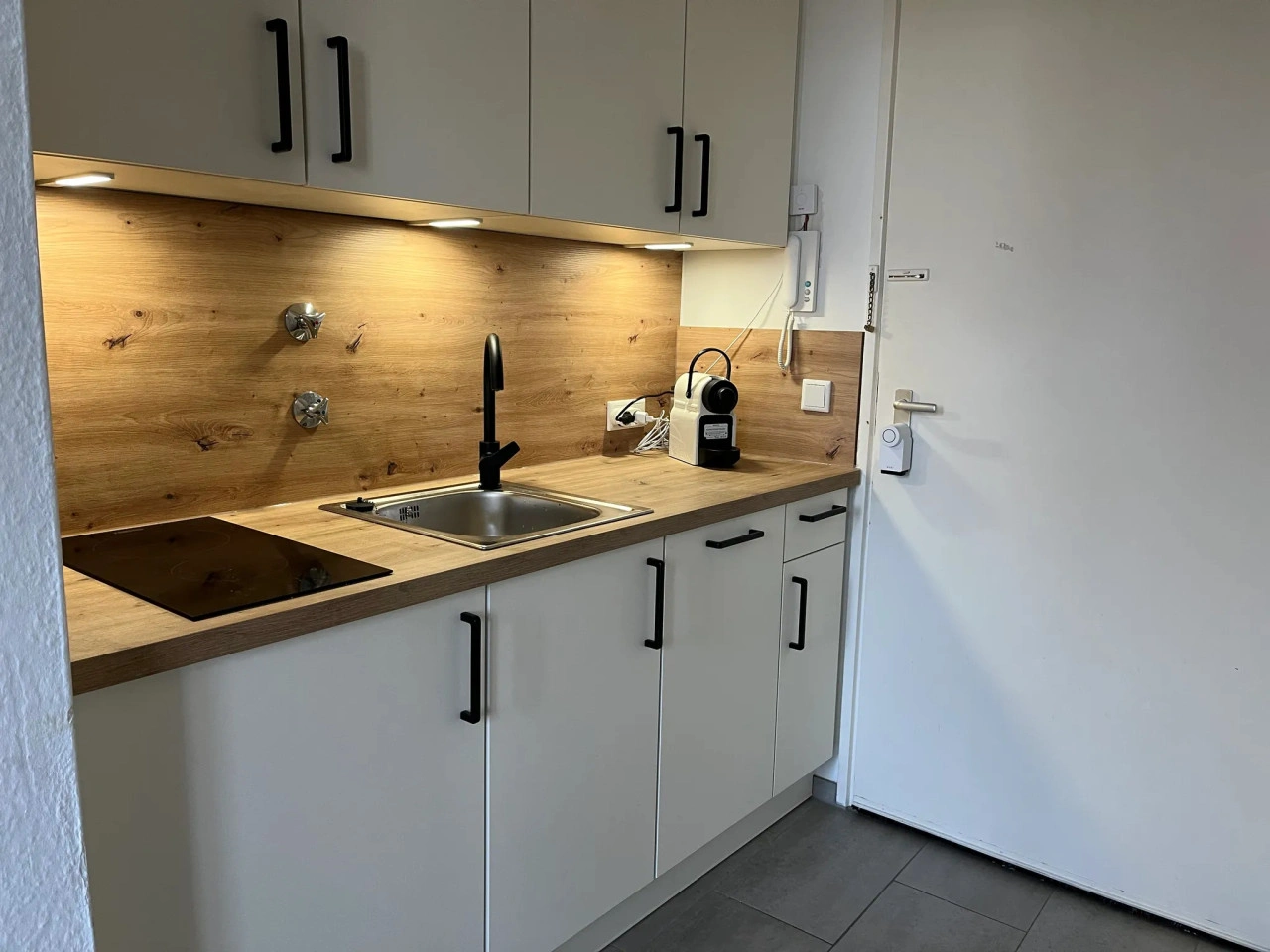 Bright and Comfortable 1BR Flat in Augsburg — photo 9 of 24
