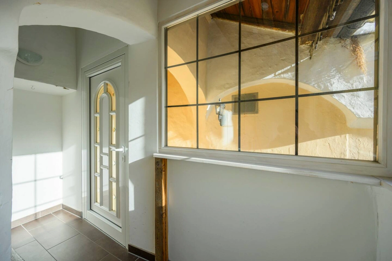 Spacious 2-BR Stay for 6 | Heart of Mödling — photo 36 of 40