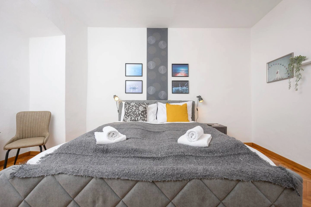 Spacious 2-BR Stay for 6 | Heart of Mödling — photo 10 of 40