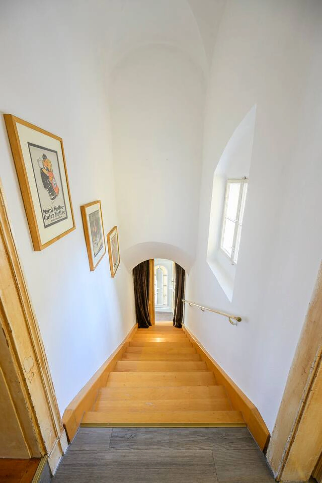 Spacious 2-BR Stay for 6 | Heart of Mödling — photo 35 of 40