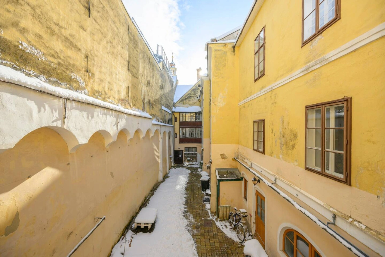 Spacious 2-BR Stay for 6 | Heart of Mödling — photo 37 of 40