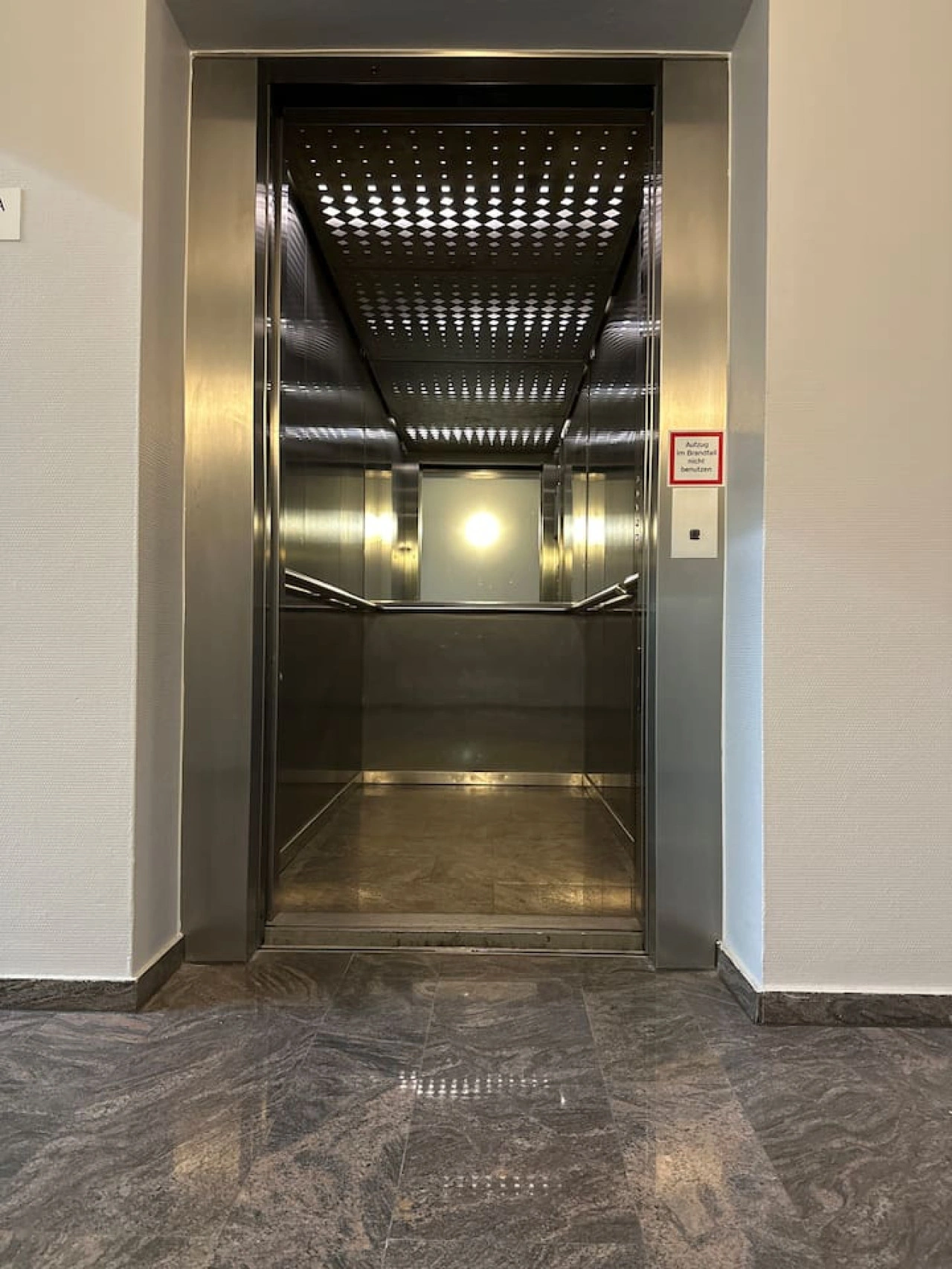 Dream Apartment in the middle of Charlottenburg