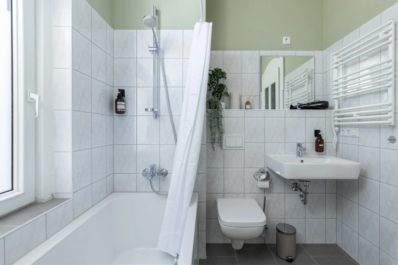 Leipzig Central Station Apt  Balcony Sleeps 10