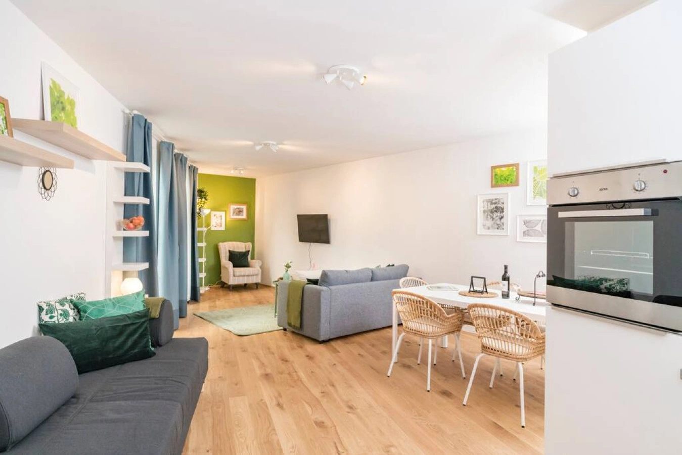 Arbio I Modern 1 bedroom in Graz  Uhrturm Austria — photo 3 of 40