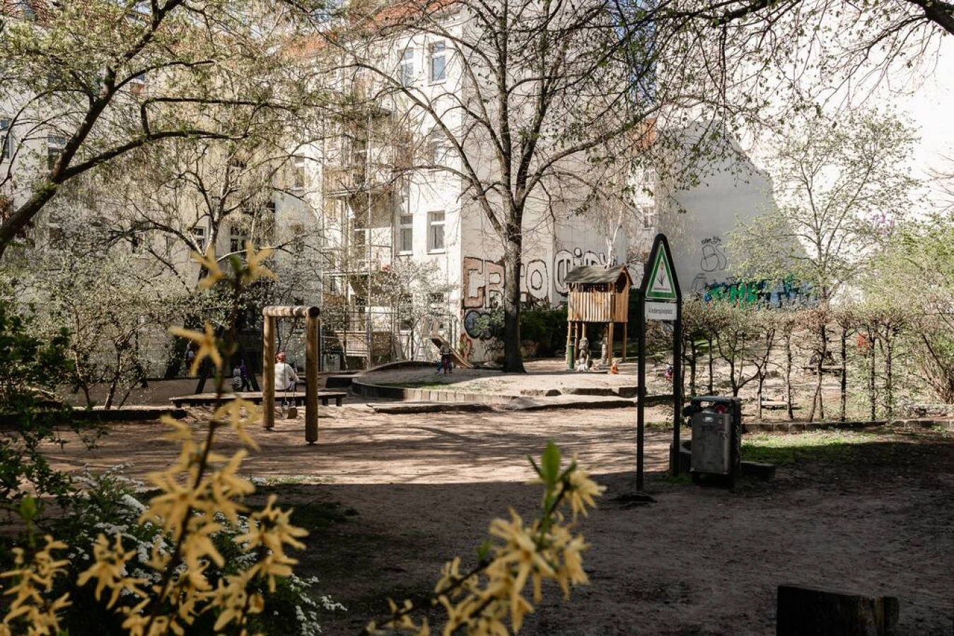 Family-friendly apartment in the center of Berlin — photo 17 of 40