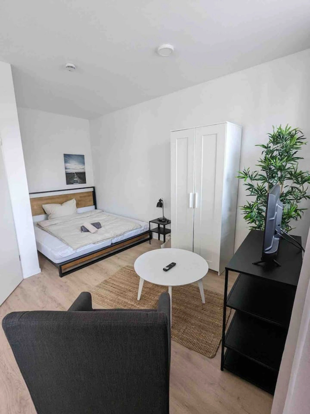 Stylish Studio for Two | Prime Location in Hamburg