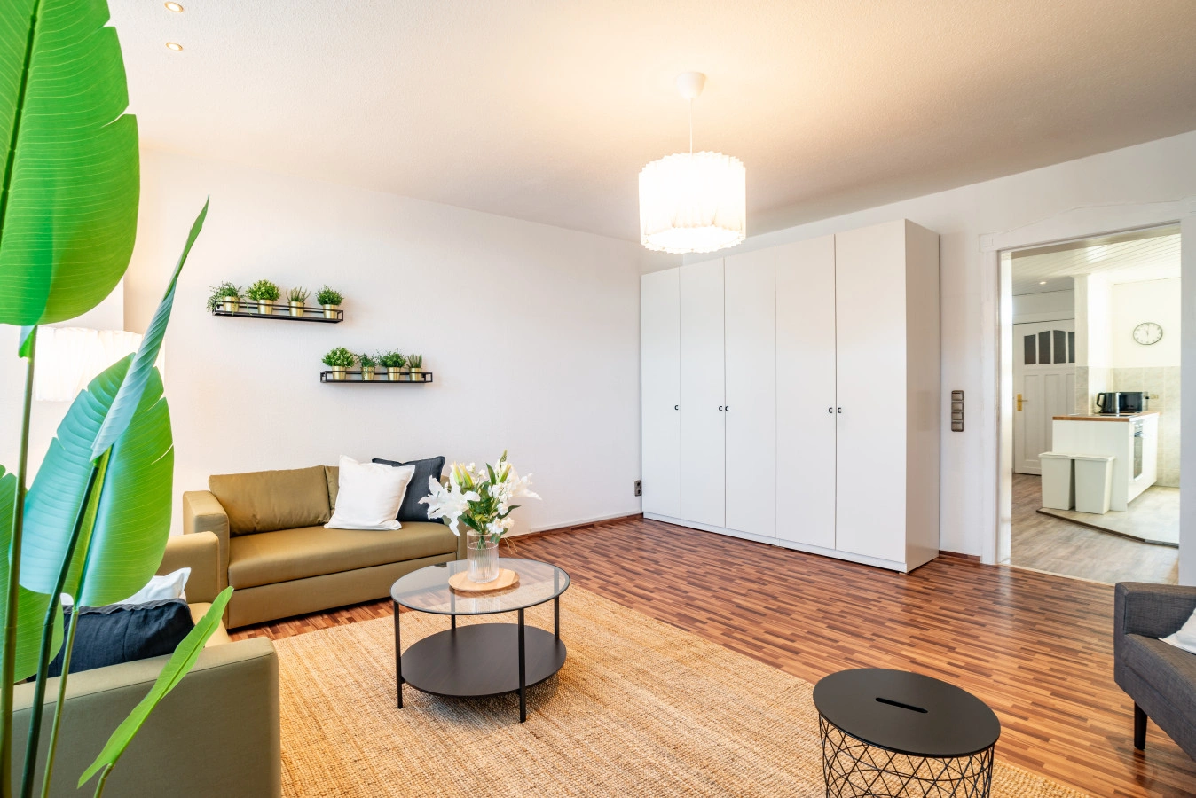 Spacious Apartment in Strausberg - Sleeps 6