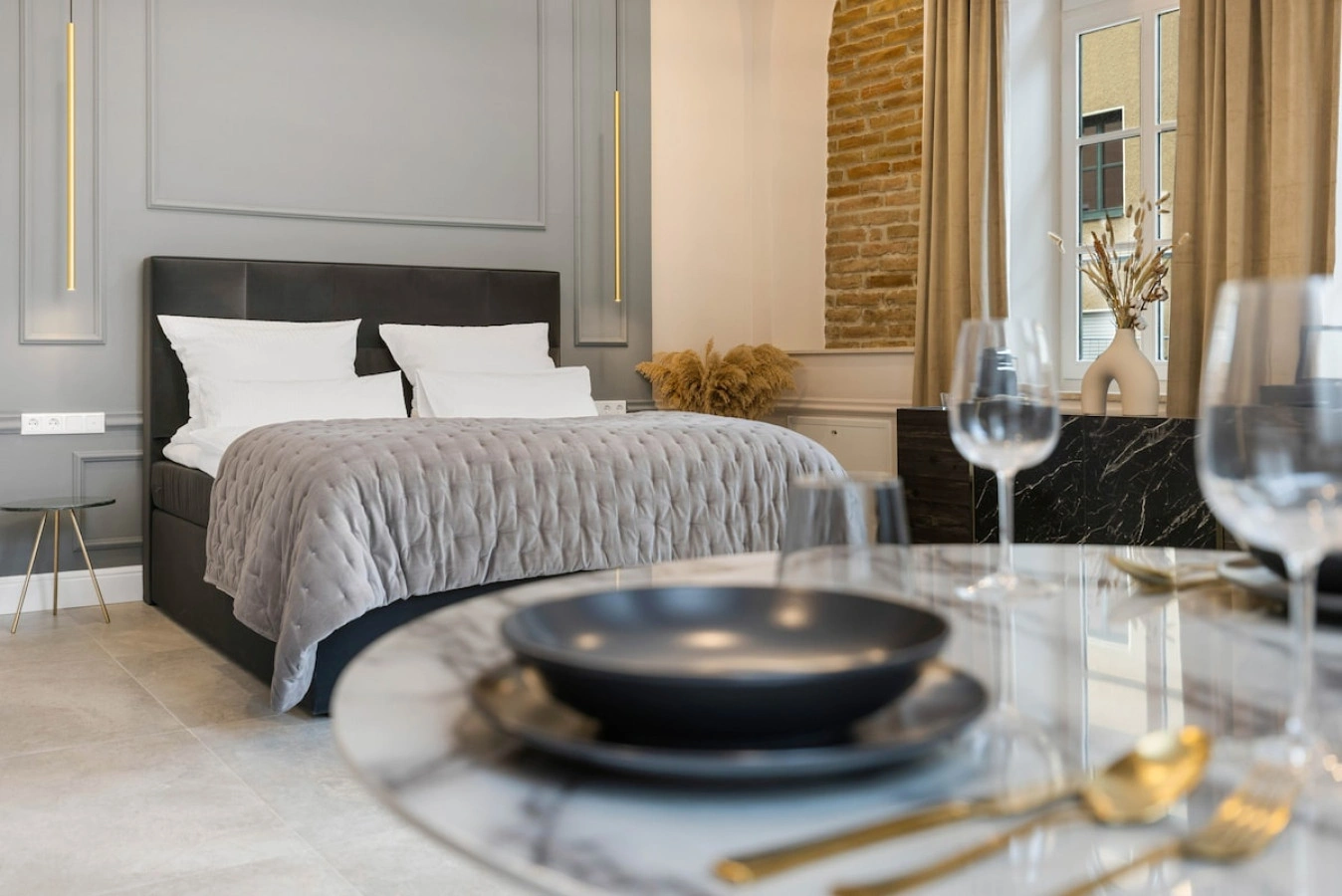 BOUTIQUE ROOMS I Luxus Suite I Center I Boxspring — photo 11 of 40