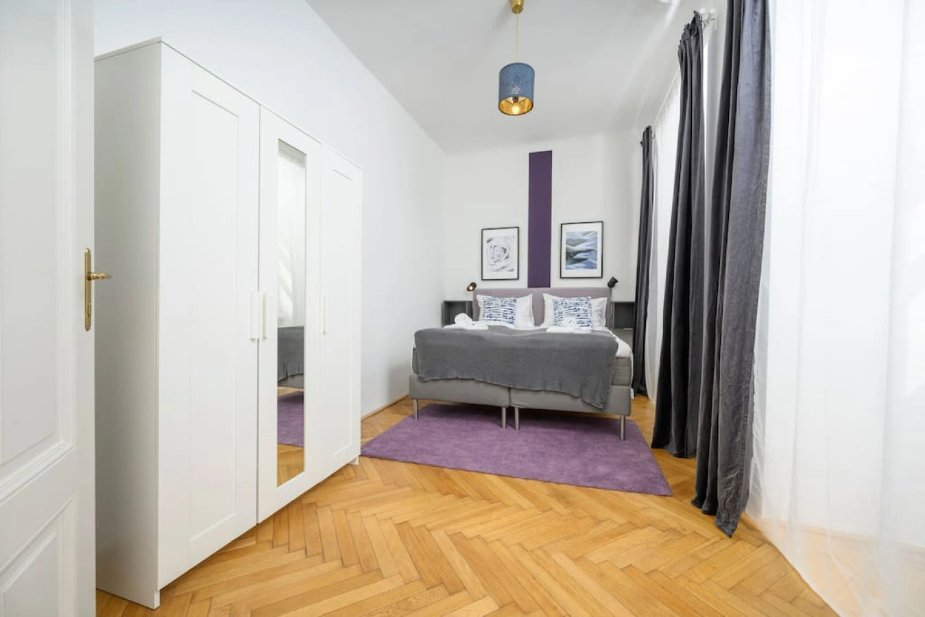 Central Business Apartment