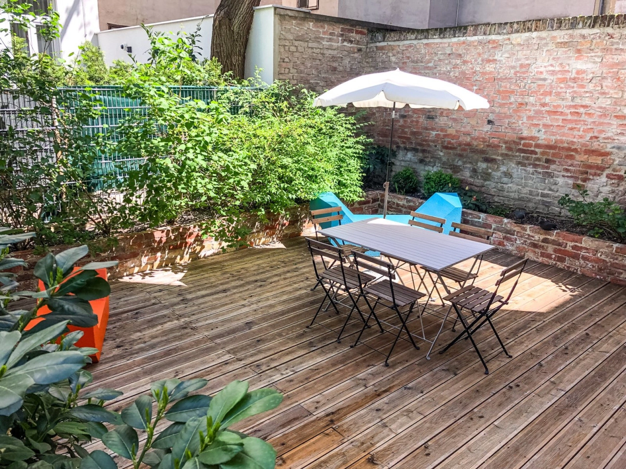 Boutique Garden Apartment 2