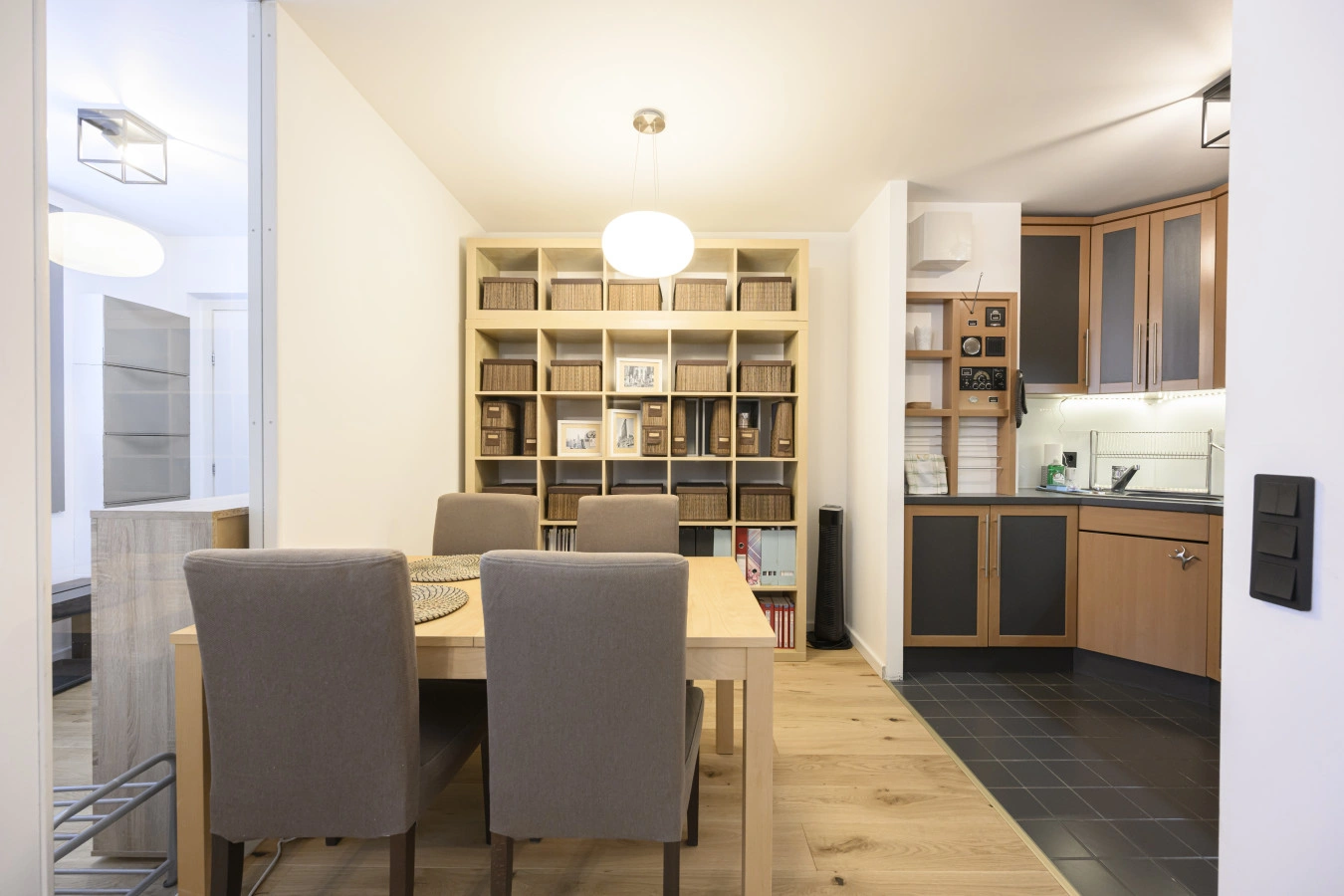 Mid-term 2 bedroom Apartment in Pasettistrasse — photo 9 of 40