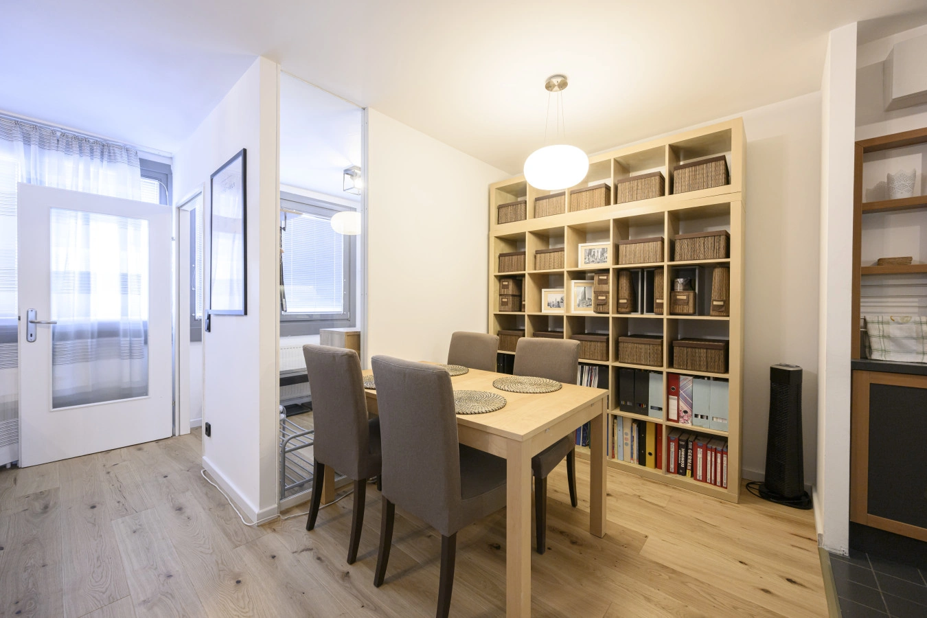 Mid-term 2 bedroom Apartment in Pasettistrasse — photo 21 of 40