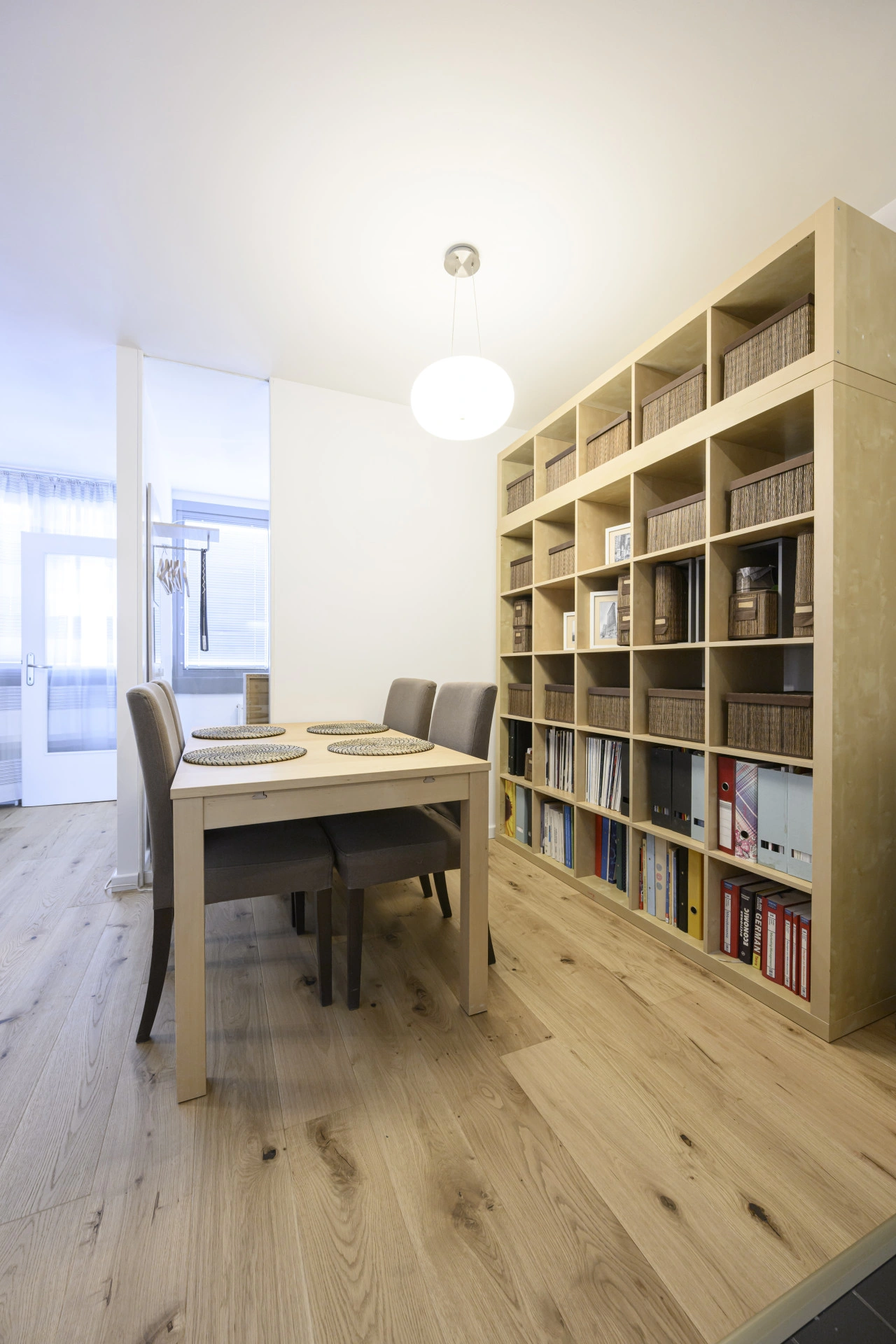 Mid-term 2 bedroom Apartment in Pasettistrasse — photo 26 of 40