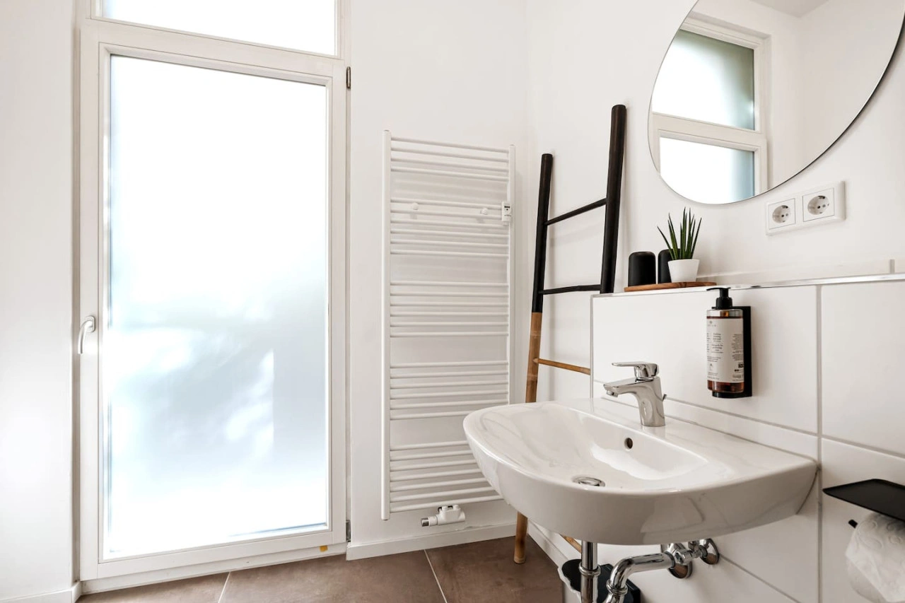 30qm *Design WOW Studio* | City | Ruhig | Hbf 100m — photo 20 of 40