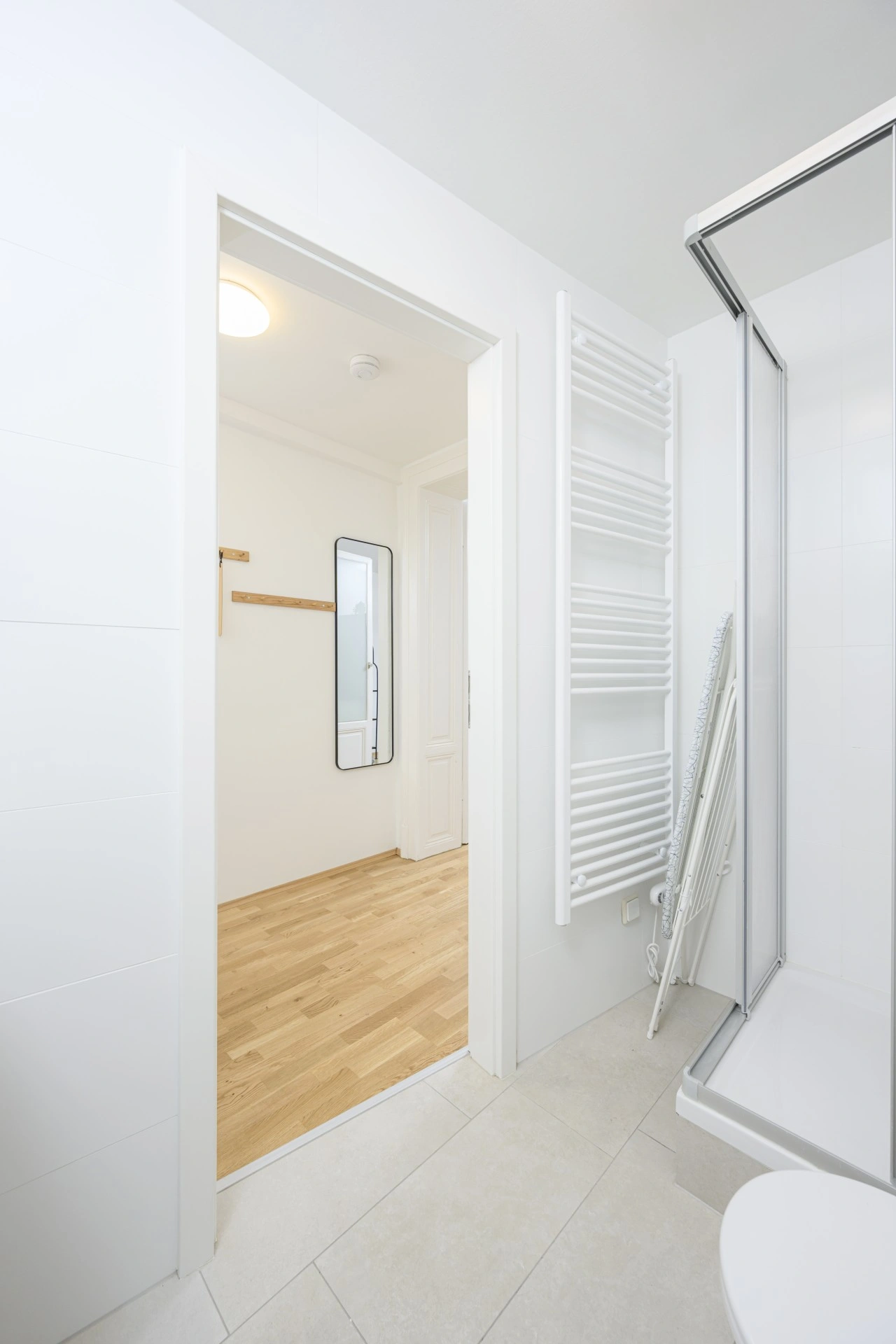 Arbio I Zum Grazer Uhrturm studio apartment — photo 25 of 40