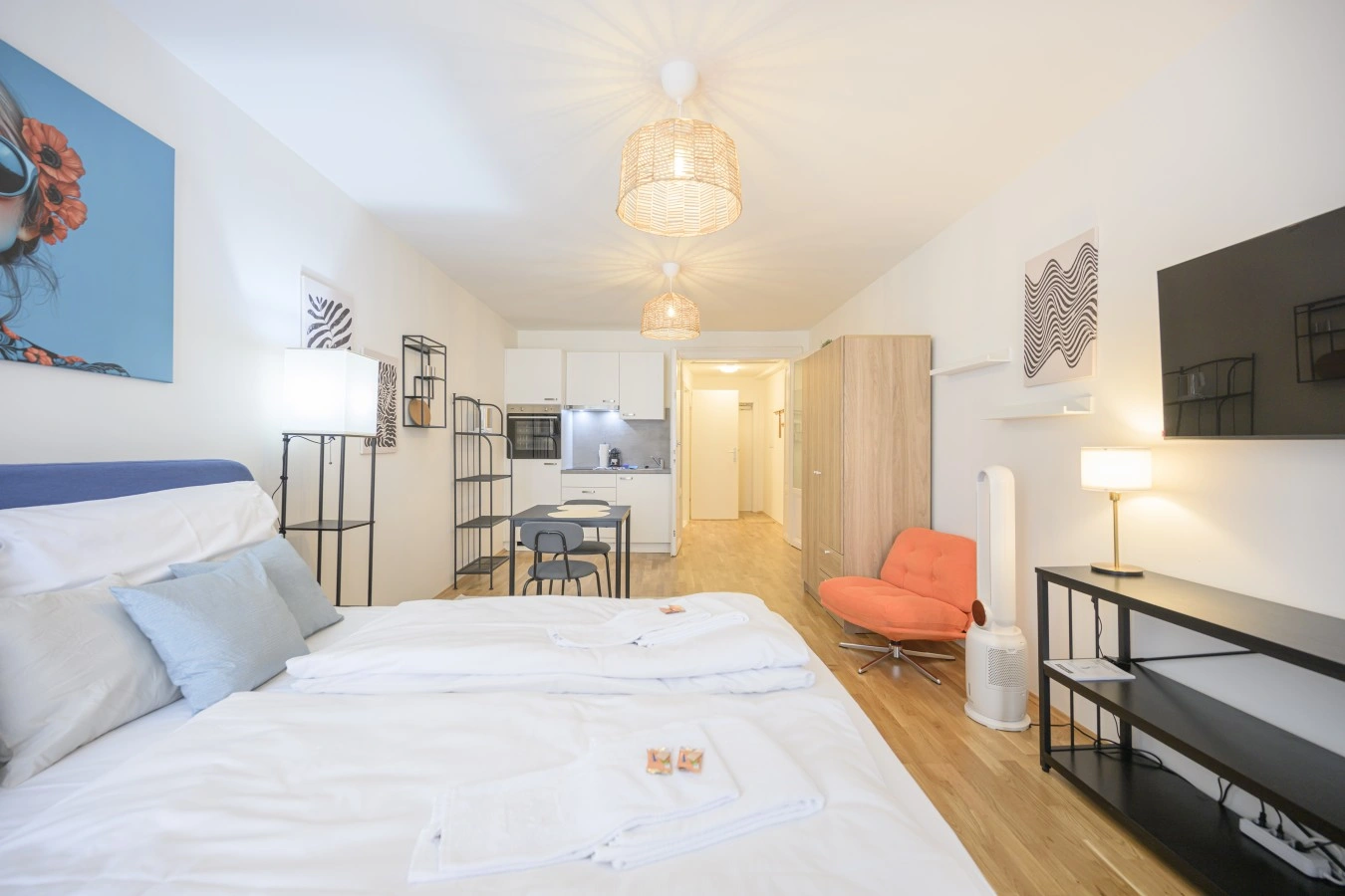 Arbio I Zum Grazer Uhrturm studio apartment — photo 27 of 40