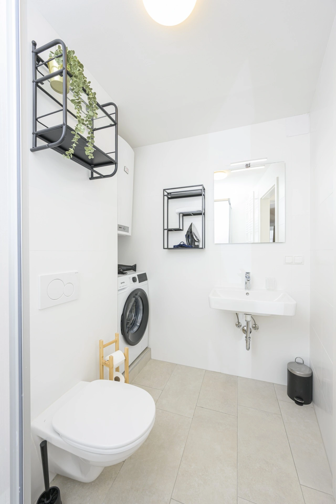 Arbio I Zum Grazer Uhrturm studio apartment — photo 31 of 40