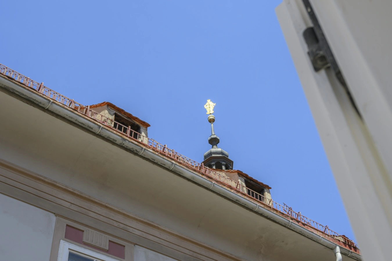 Arbio I Zum Grazer Uhrturm studio apartment — photo 19 of 40
