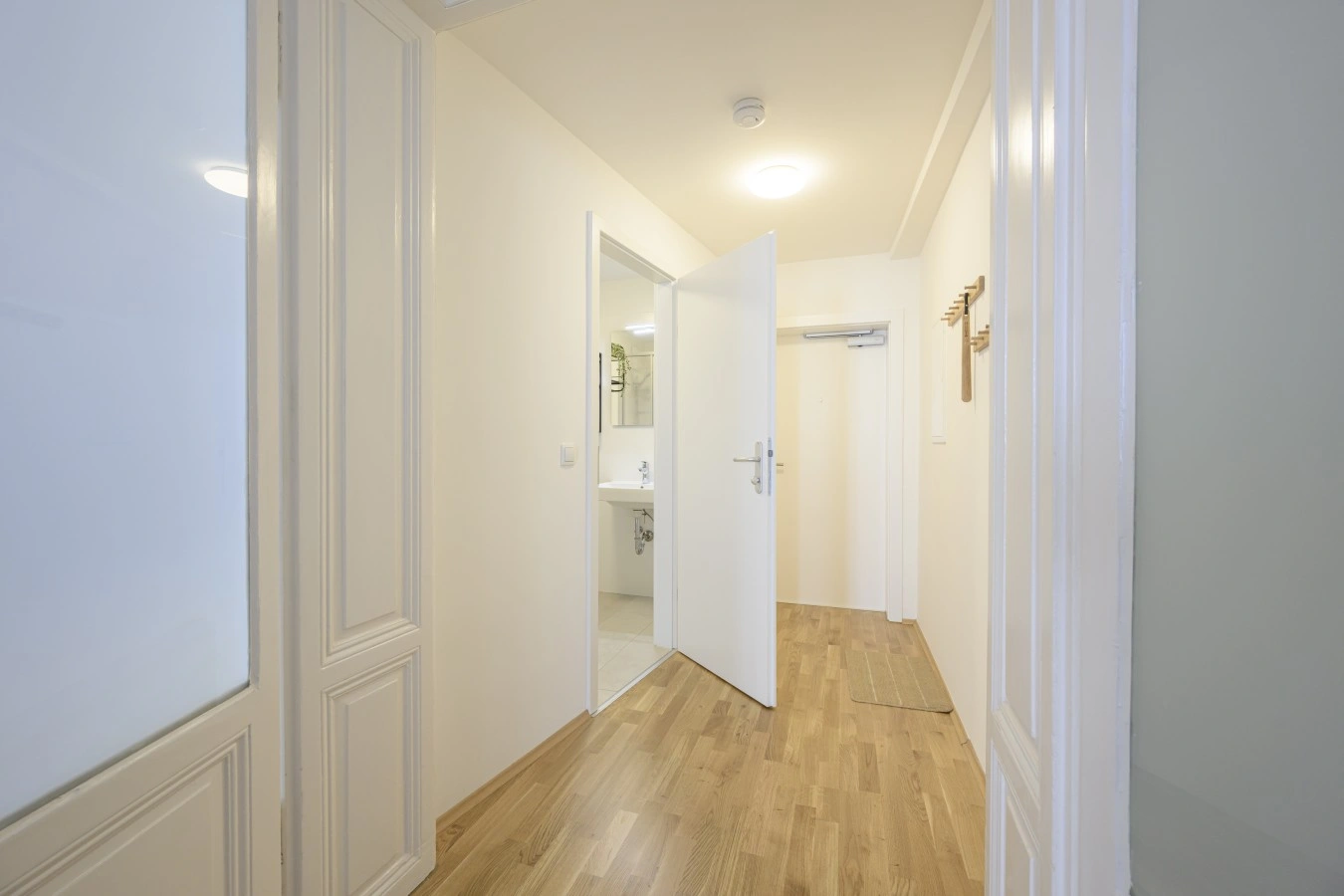 Arbio I Zum Grazer Uhrturm studio apartment — photo 11 of 40