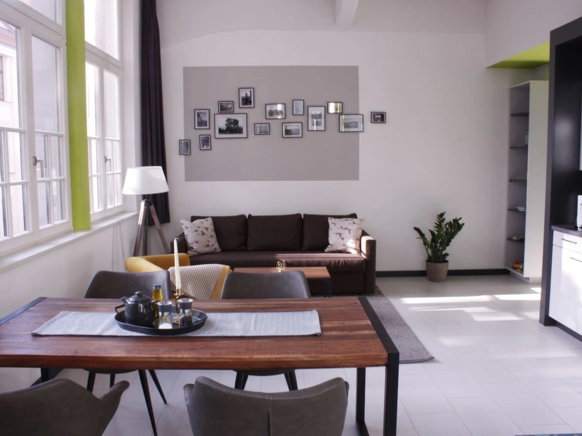 Family room-Family-Ensuite with Bath-List 22
