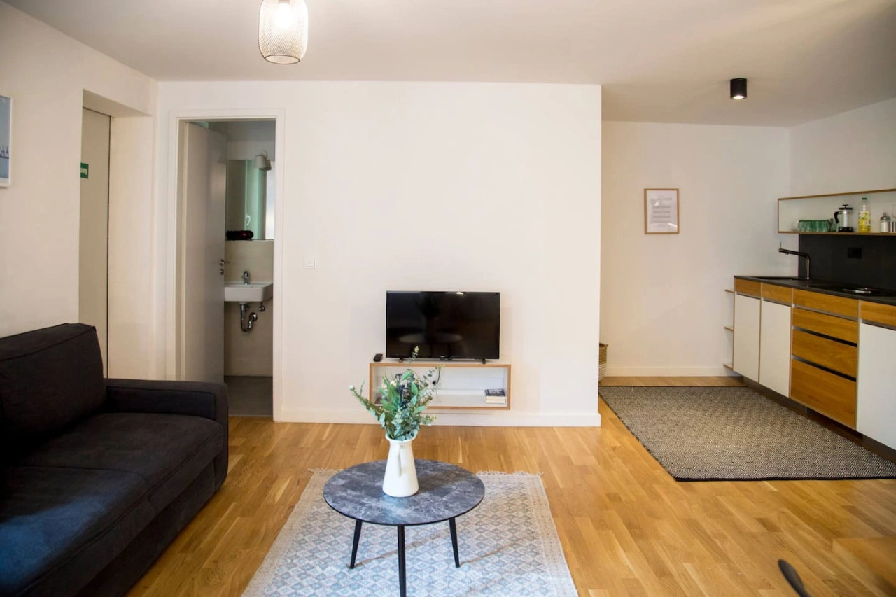 Great apartment in Berlin with two double bedrooms