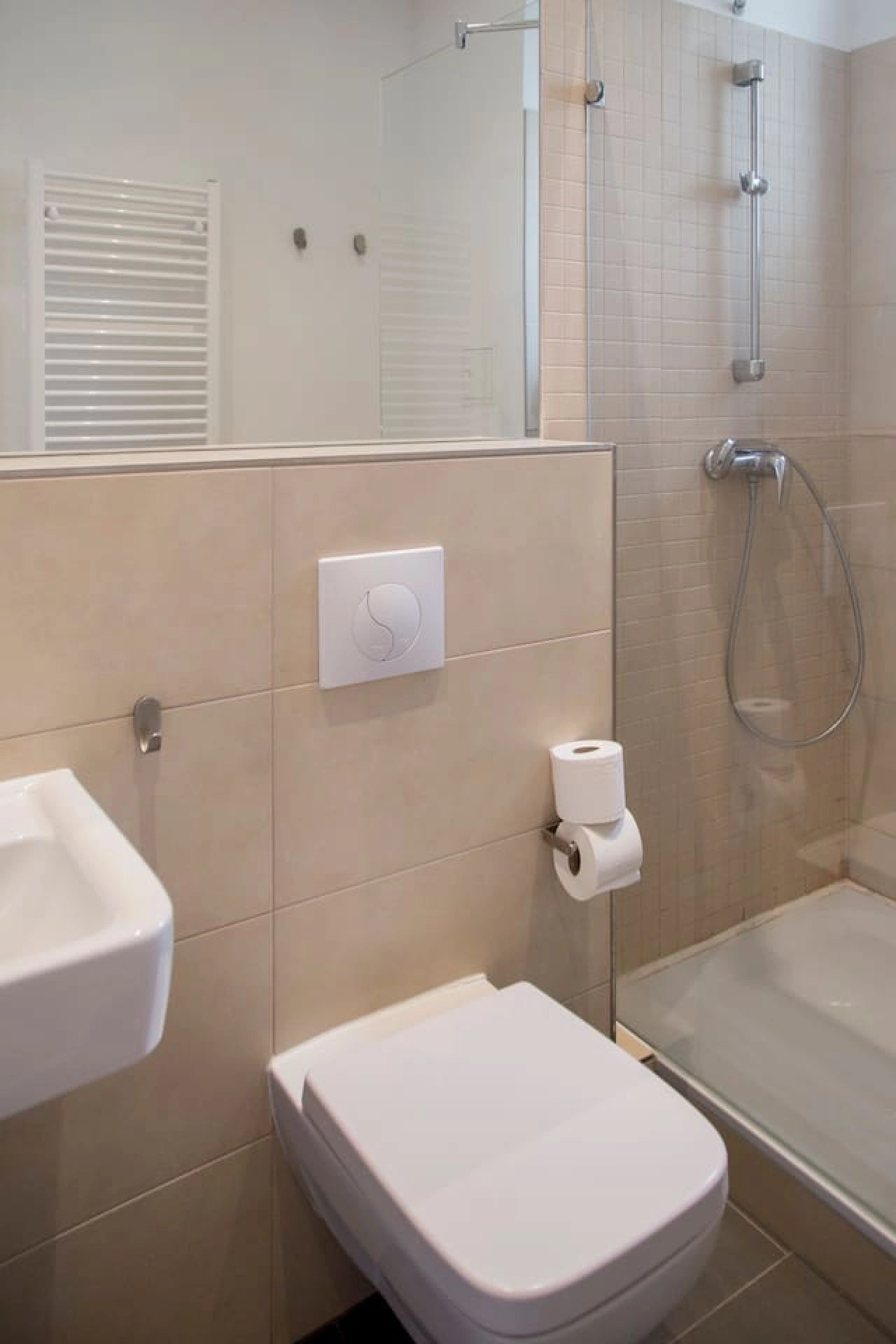 Great apartment in Berlin with two double bedrooms