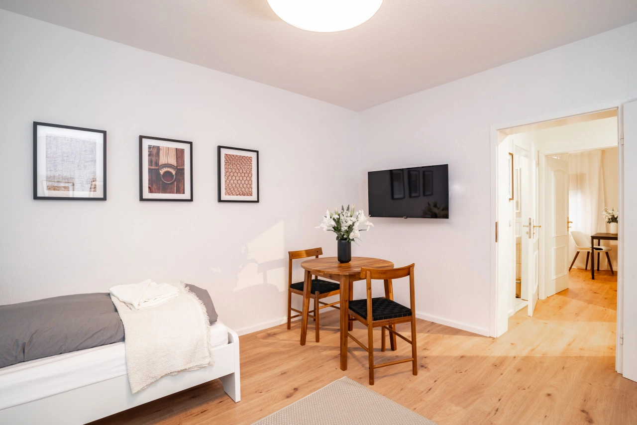 Nauen Stay for 4 Guests