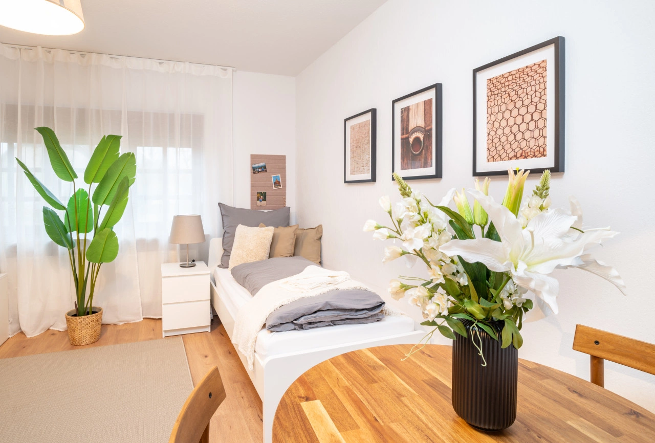 Nauen Stay for 4 Guests