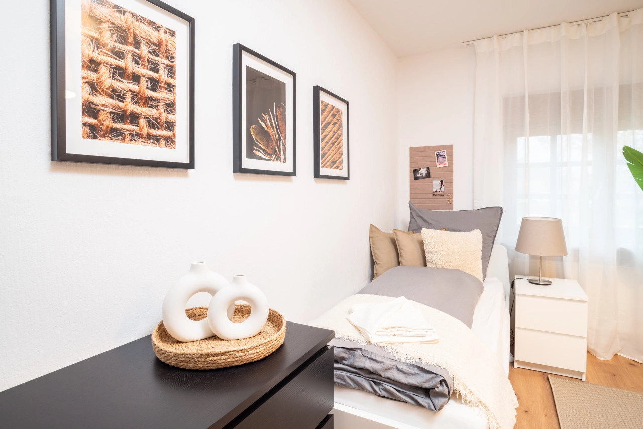 Nauen Stay for 4 Guests