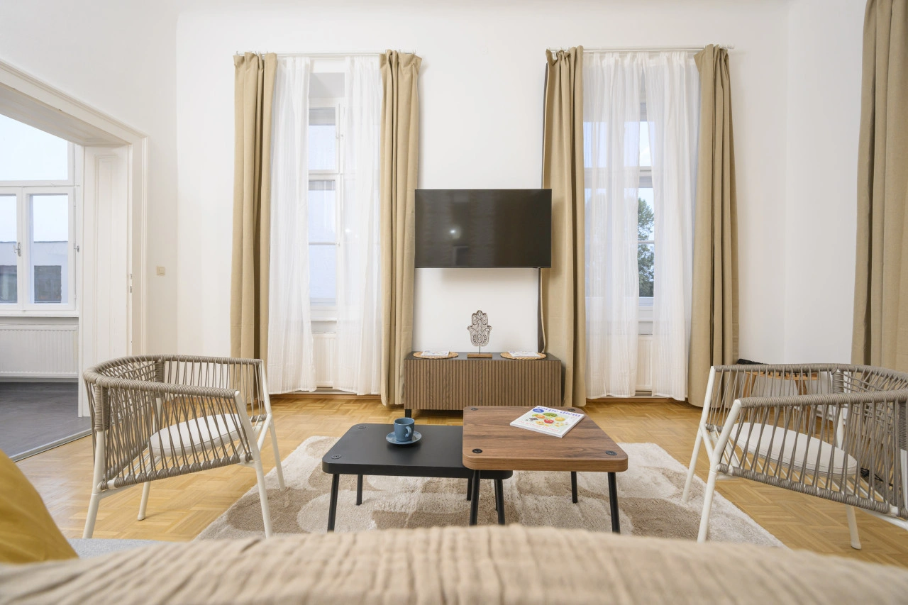 Central Graz Getaway – Sleeps 4 — photo 38 of 40