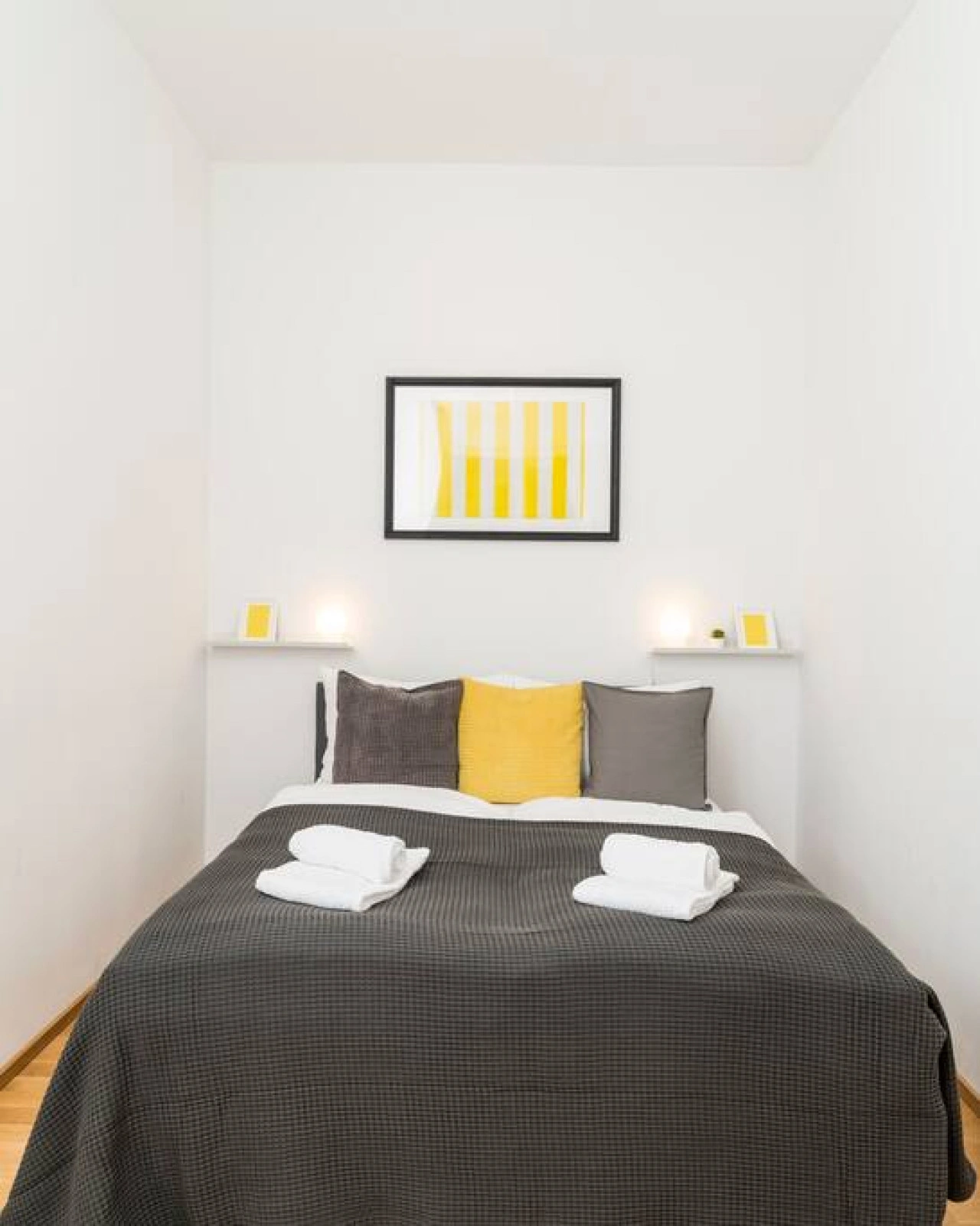 Business Suite with Balcony — photo 23 of 40