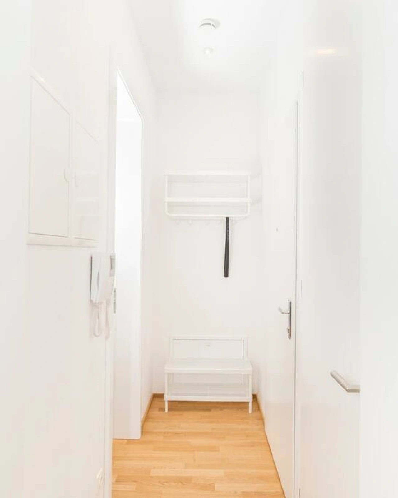 Business Suite with Balcony — photo 25 of 40