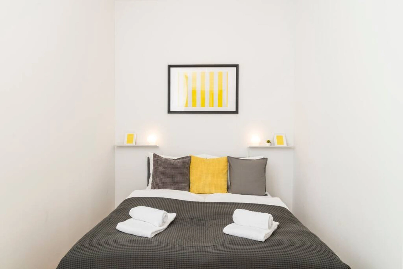 Business Suite with Balcony — photo 18 of 40