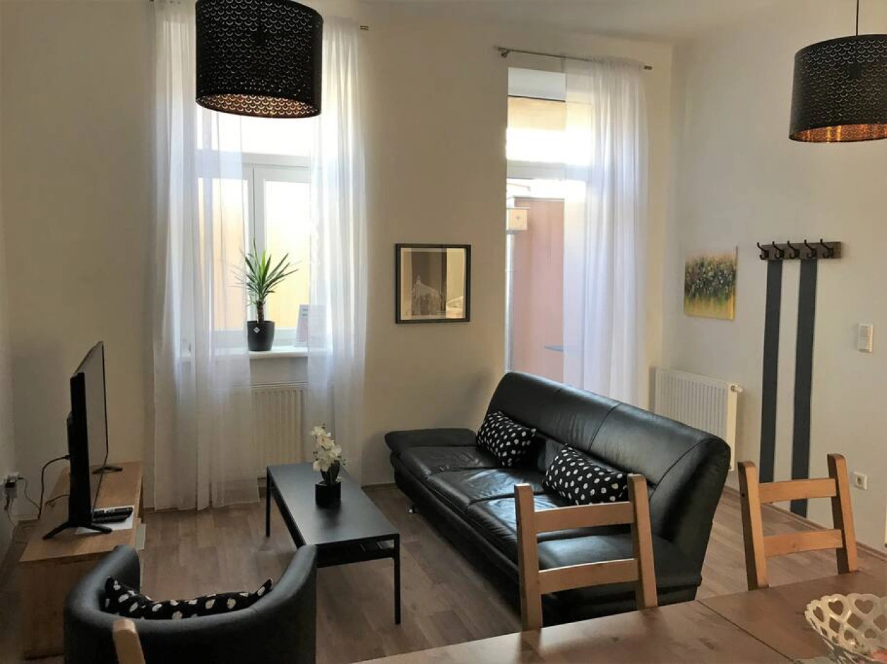 Cozy 2 bedroom Apart with balcony in Ottakring