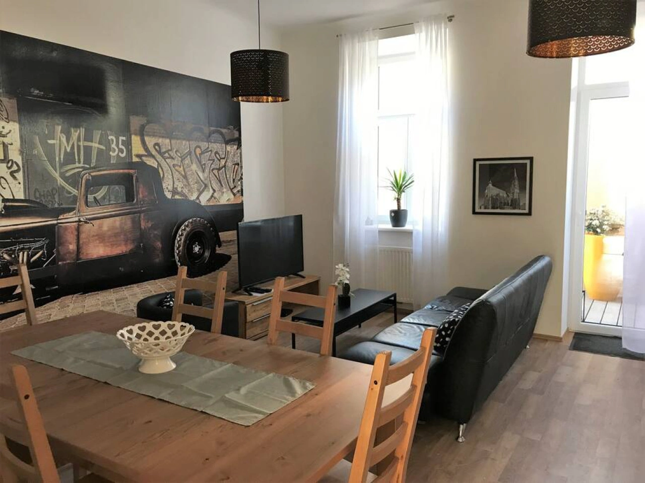 Cozy 2 bedroom Apart with balcony in Ottakring