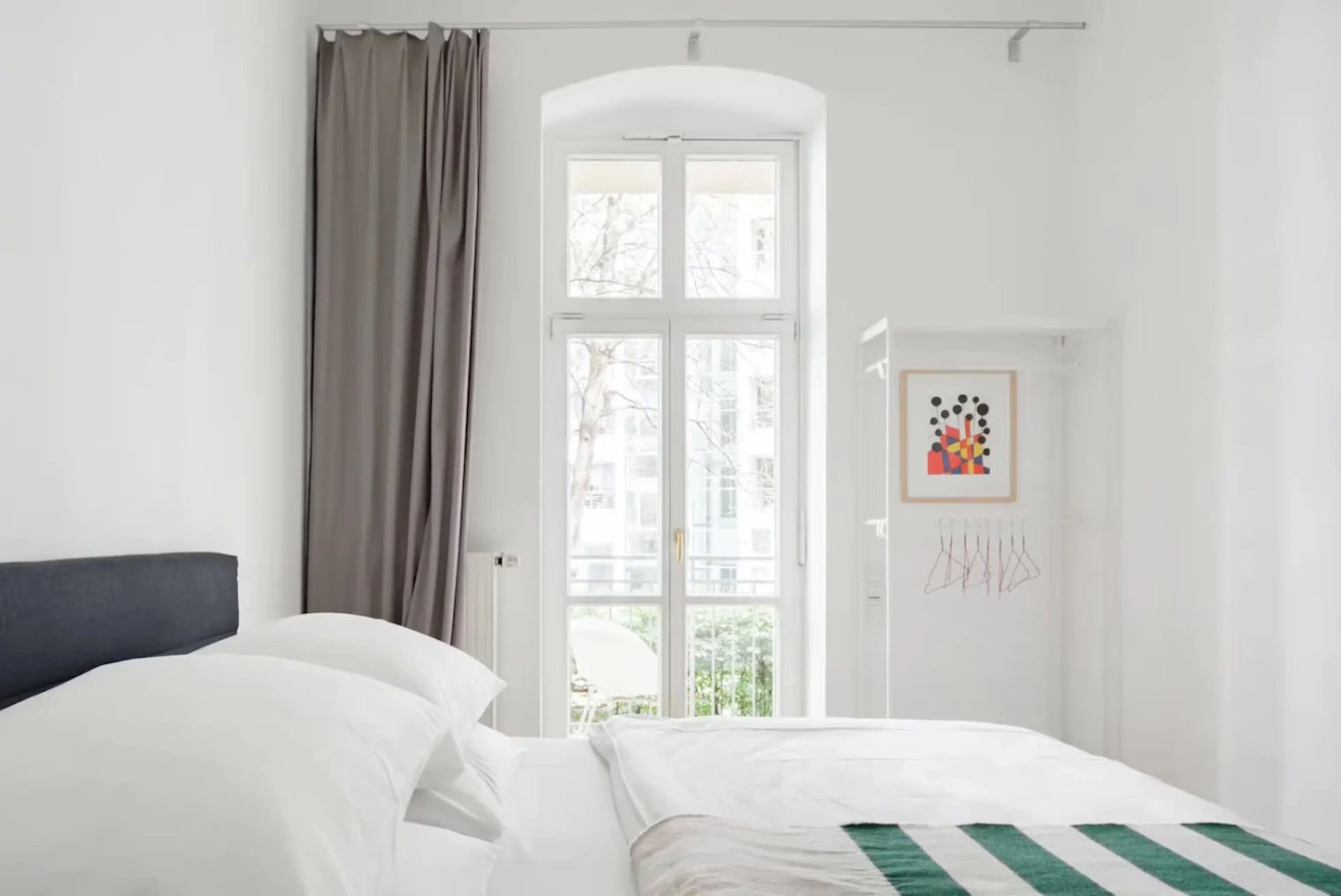 Luxury 2 Bedroom apartment in the heart of Mitte — photo 17 of 40