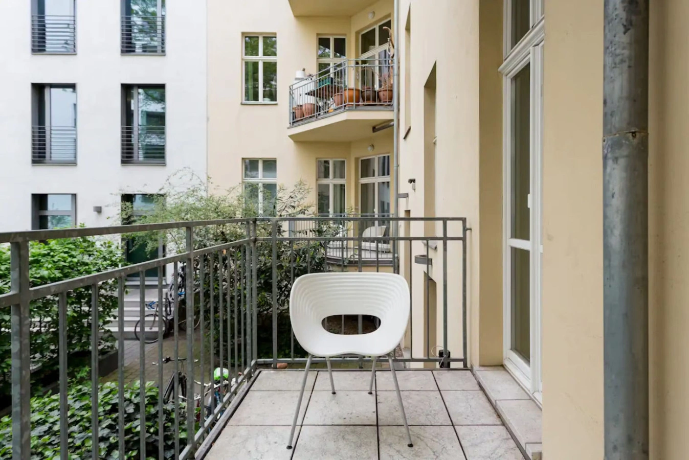Luxury 2 Bedroom apartment in the heart of Mitte — photo 27 of 40