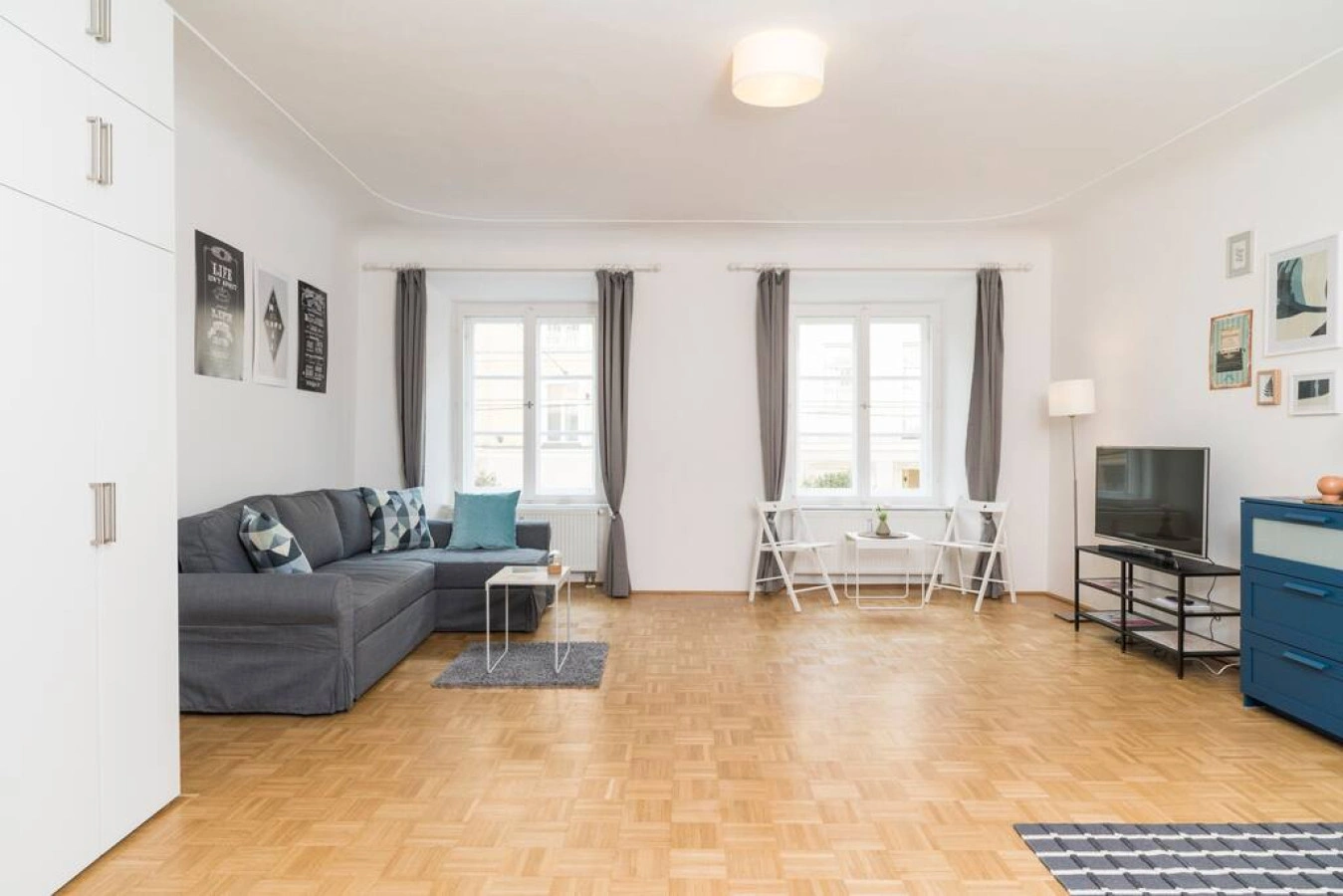 Family Stay Near Kunsthaus Graz | Sleeps 6