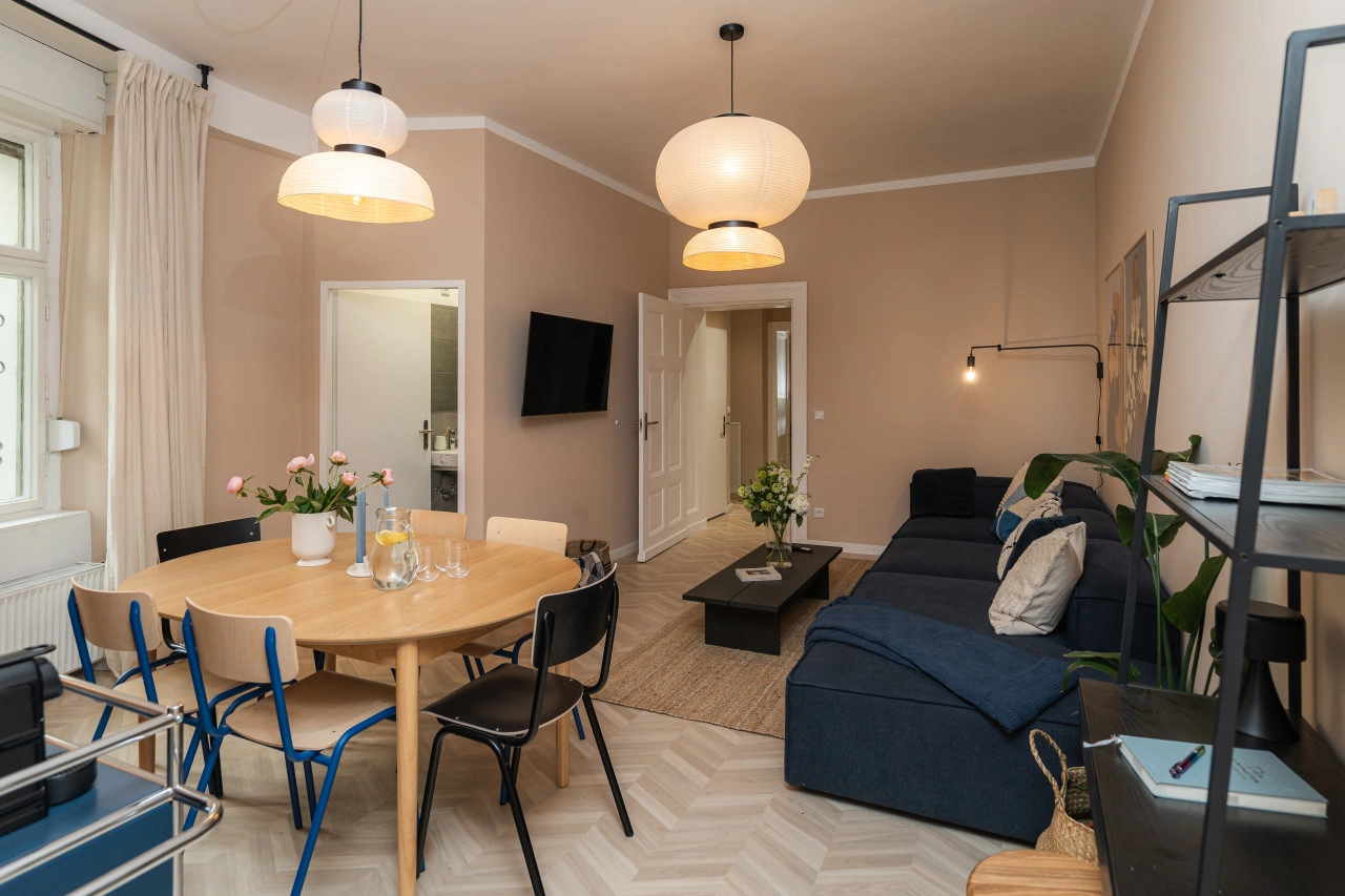 Arbio I Artsy Berlin Oasis Apartment — photo 14 of 40