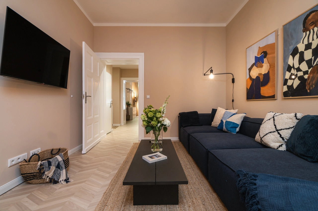 Arbio I Artsy Berlin Oasis Apartment — photo 25 of 40
