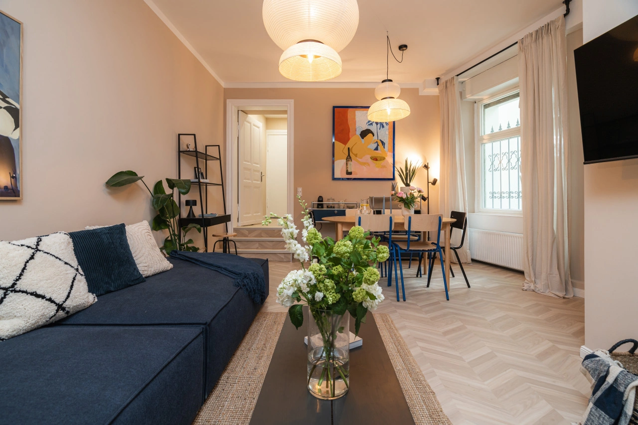 Arbio I Artsy Berlin Oasis Apartment — photo 32 of 40
