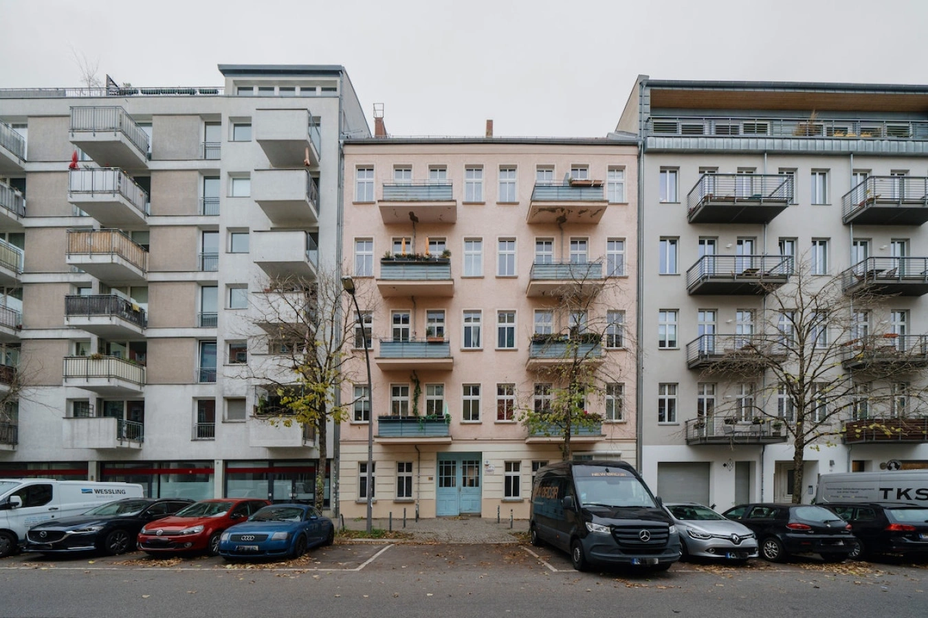 Spacious 2 Bedroom in the Heart of Friedrichshain — photo 18 of 37