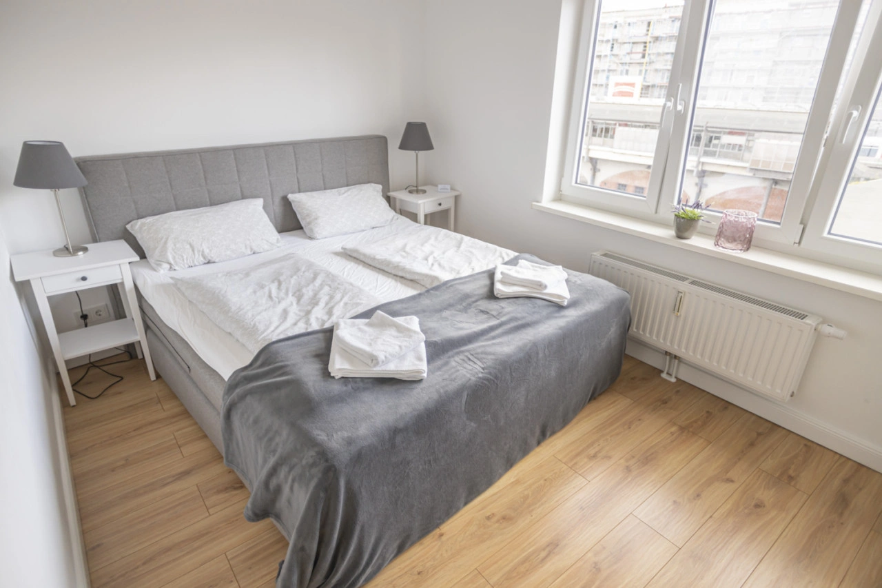 Modern apartment near metro 2