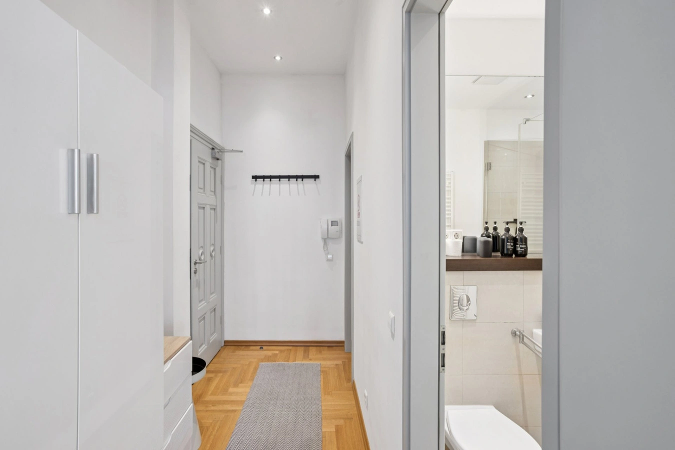 Kokon Studio Apartment near Leipzig center — photo 9 of 31