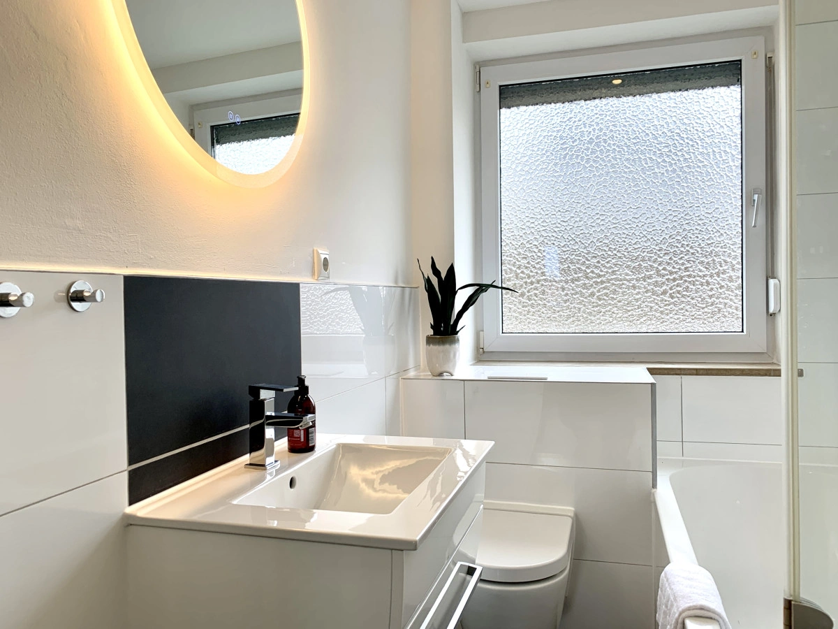Cozy two bedroom apartment in Augsburg — photo 24 of 40