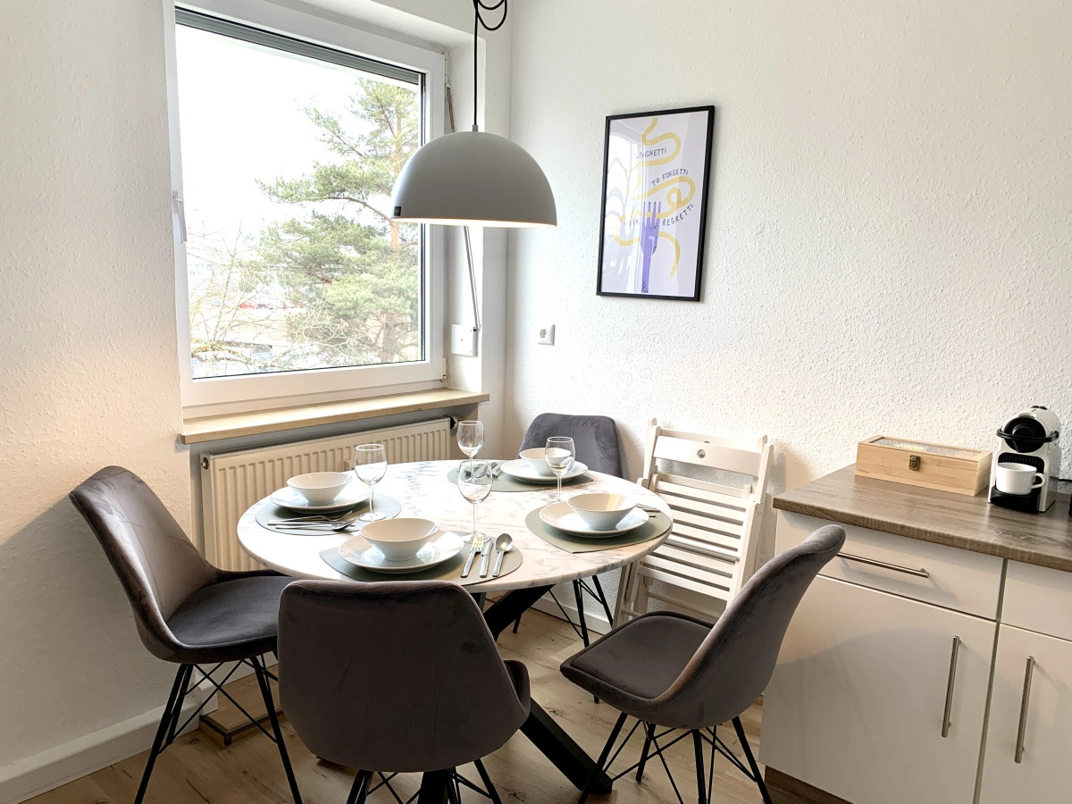 Cozy two bedroom apartment in Augsburg — photo 9 of 40