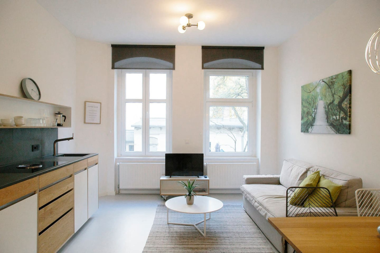 Super Berlin apartment to visit Berlin — photo 10 of 20