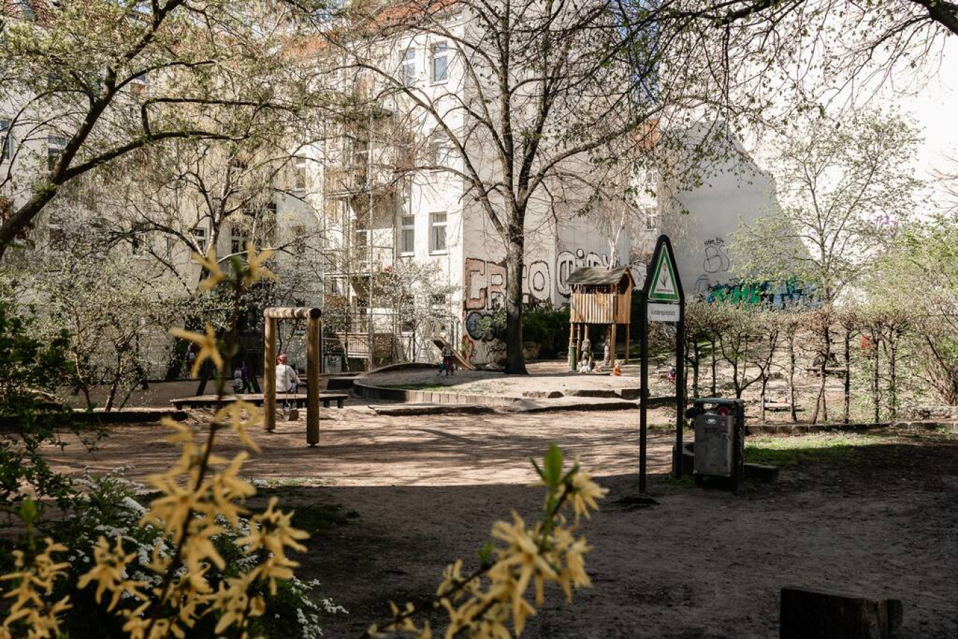 Family-friendly apartment in the center of Berlin — photo 38 of 40