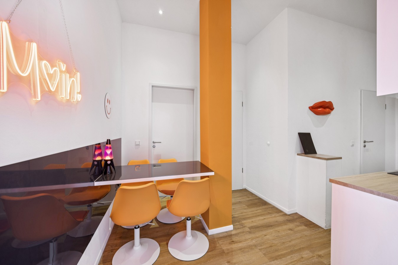 Arbio I Renovated 2 Bedroom Apart near Altonaer Fischmarkt — photo 27 of 40