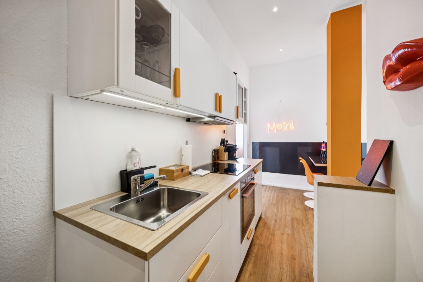 Arbio I Renovated 2 Bedroom Apart near Altonaer Fischmarkt — photo 33 of 40
